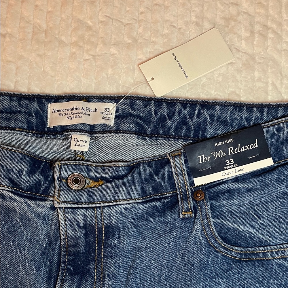 Abercrombie & Fitch High Rise '90s Relaxed Jeans - Blue